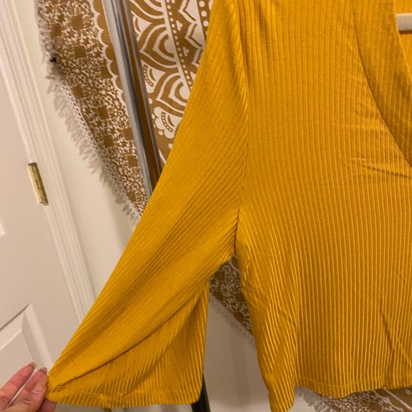 Good Luck Gem, small, mustard crop top - Picture 3 of 5